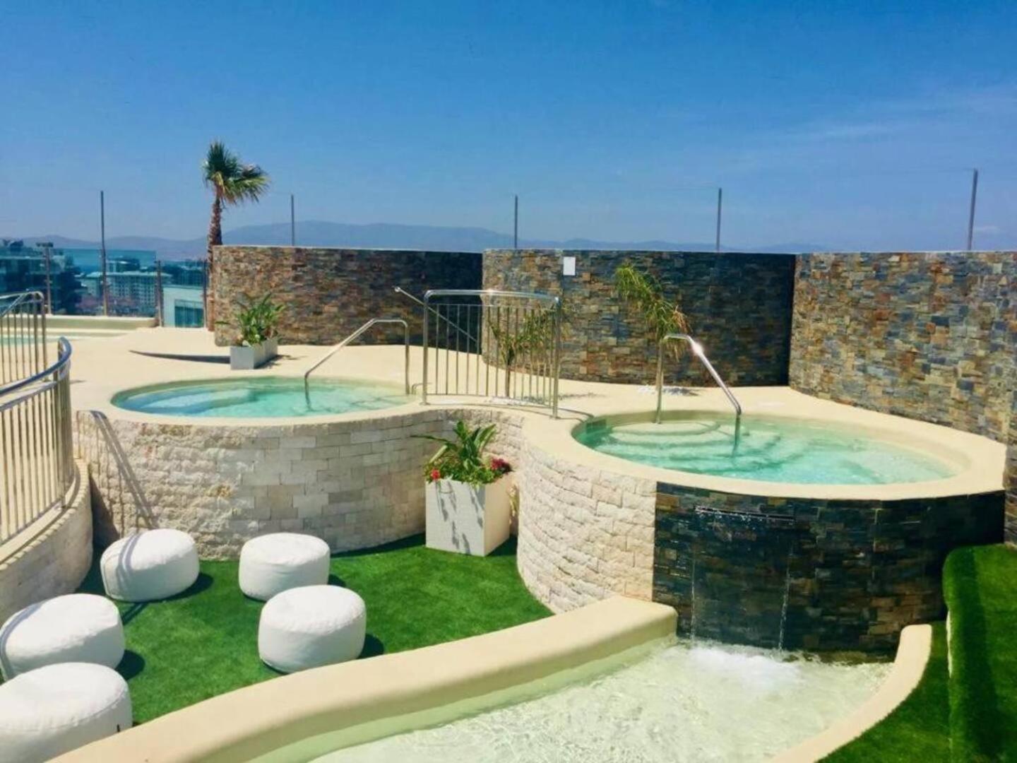 Urban Oasis At Luxurious Ocean Village Gibraltar Exteriör bild